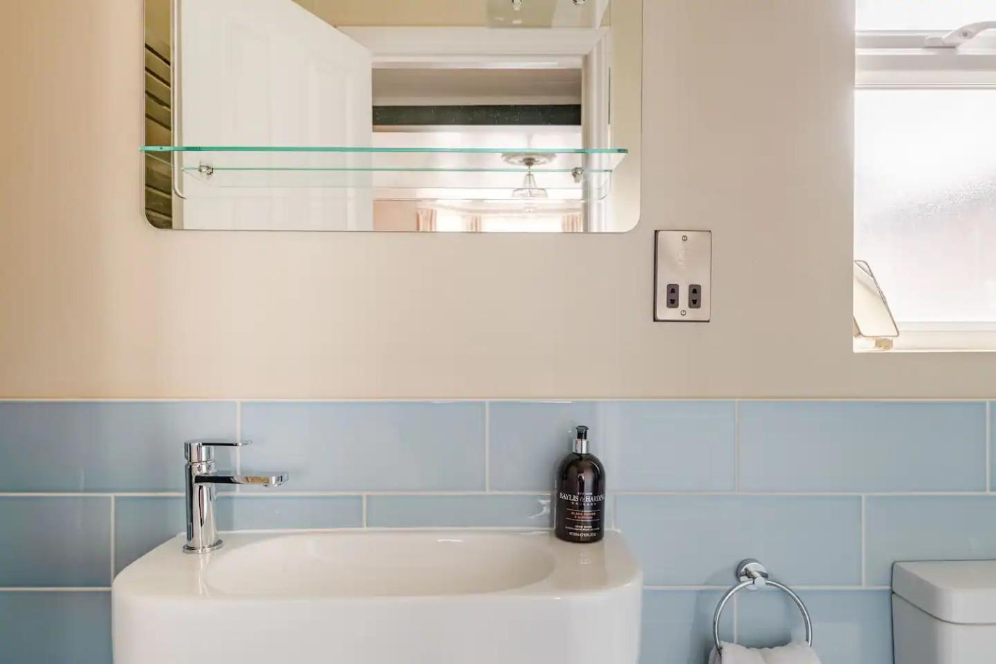 Deco Studio: King Bed, Kitchenette, Stylish & Comfortable Brighton Екстер'єр фото